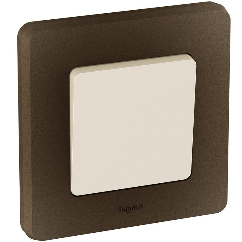 Legrand Inspiria Слоновая кость Выключатель Legrand INSPIRIA Слоновая кость одноклавишный 10 AX 250 В 673601