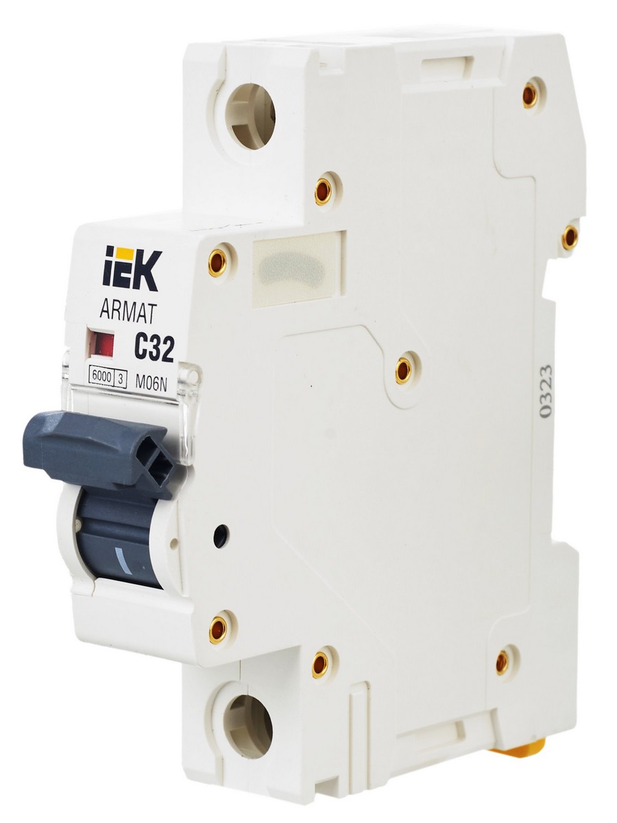1 полюсные (однополюсные) Автоматический выключатель IEK ARMAT M06N 1P C 32А AR-M06N-1-C032 