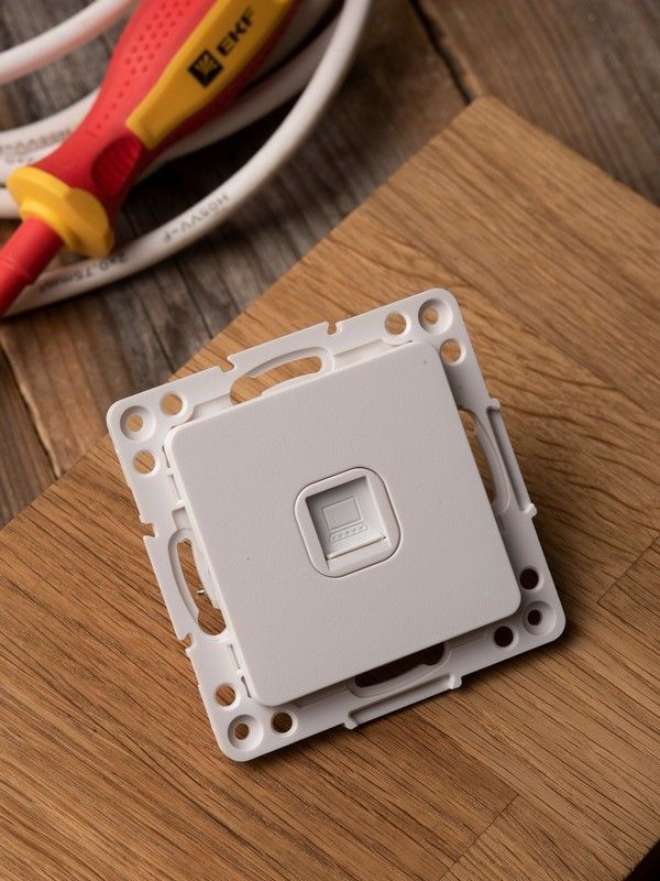 EKF Стокгольм белый Розетка RJ-45 EKF PROxima Стокгольм Белый  EYK01-035-10