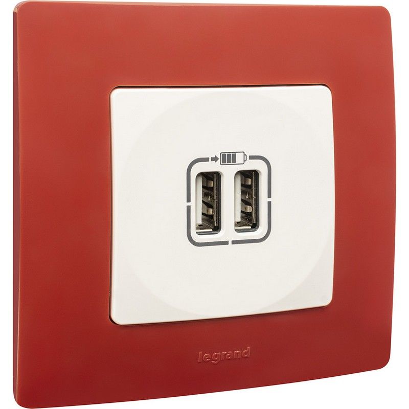 Legrand Etika Белый Розетка USB Legrand Etika белый 2-ая 240В/5В 2400мА 672294