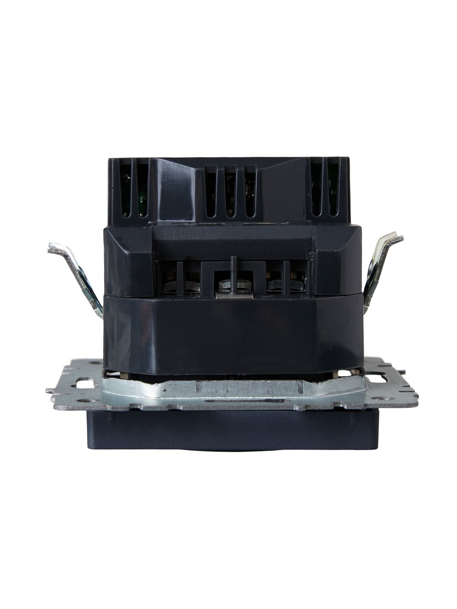 IEK Brite Маренго Розетка IEK BRITE с с/з и шторками 16А с USB A+A 3,1А РЮш10-2-БрМ маренго BR-R14-16-U21-D31-K35