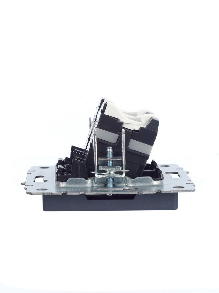 IEK Brite Маренго Розетка IEK BRITE компьютерная двойная RJ45 кат.5E РК10-2-БрМ маренго BR-K20-1-K35