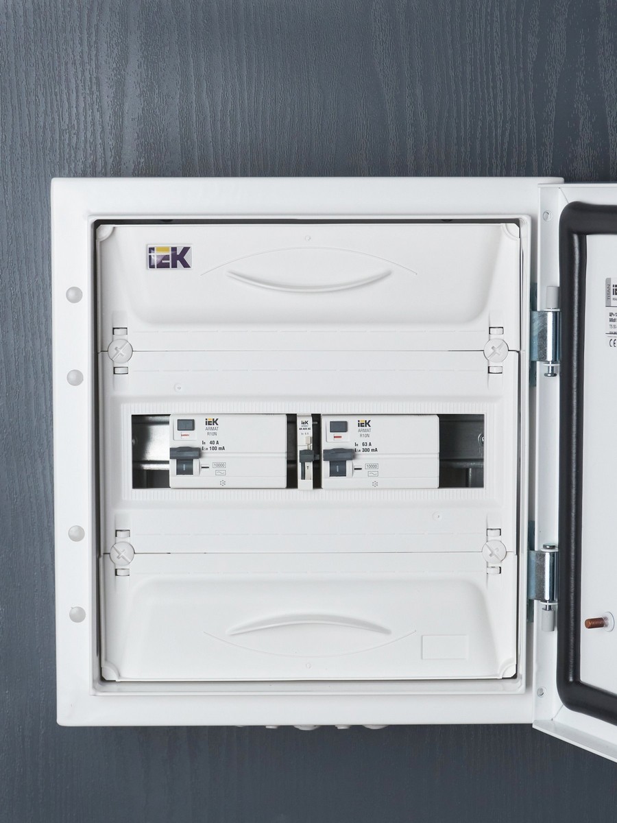 Контакторы Аварийный контакт IEK ARMAT AR-AUX-AC 240...415В AR-AUX-AC-240-415 