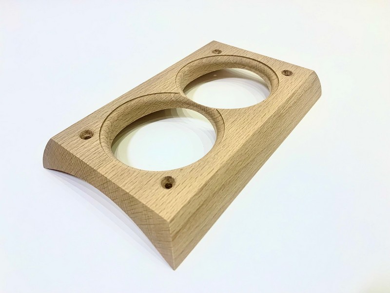 Деревянная накладка Cleverwood внутреннего монтажа розеток и выключателей диаметром 240 мм 2-ая 034