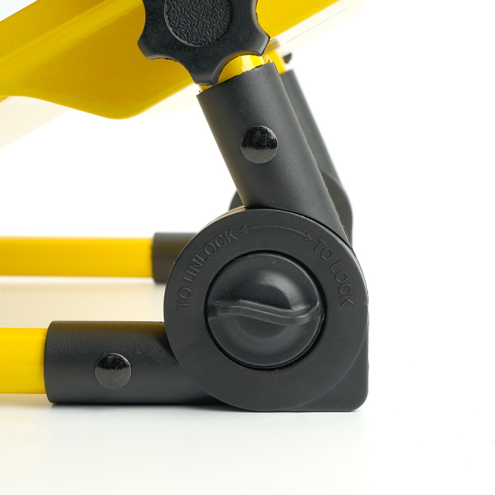 Прожекторы светодиодные Светодиодный прожектор Feron LL-950 переносной с зарядным устройством IP66 30W 6400K 48675 