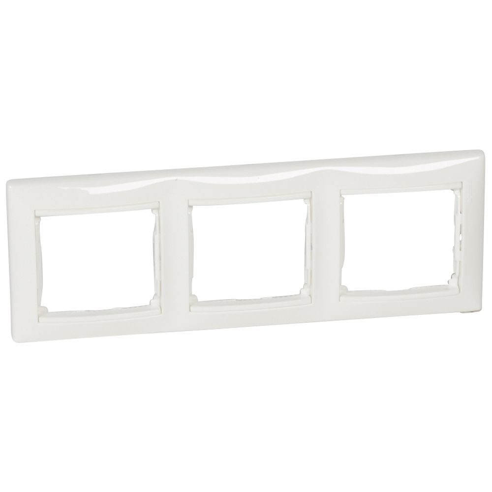 Legrand Valena Classic Белый Рамка Legrand Valena белый 3-ая гориз 774453