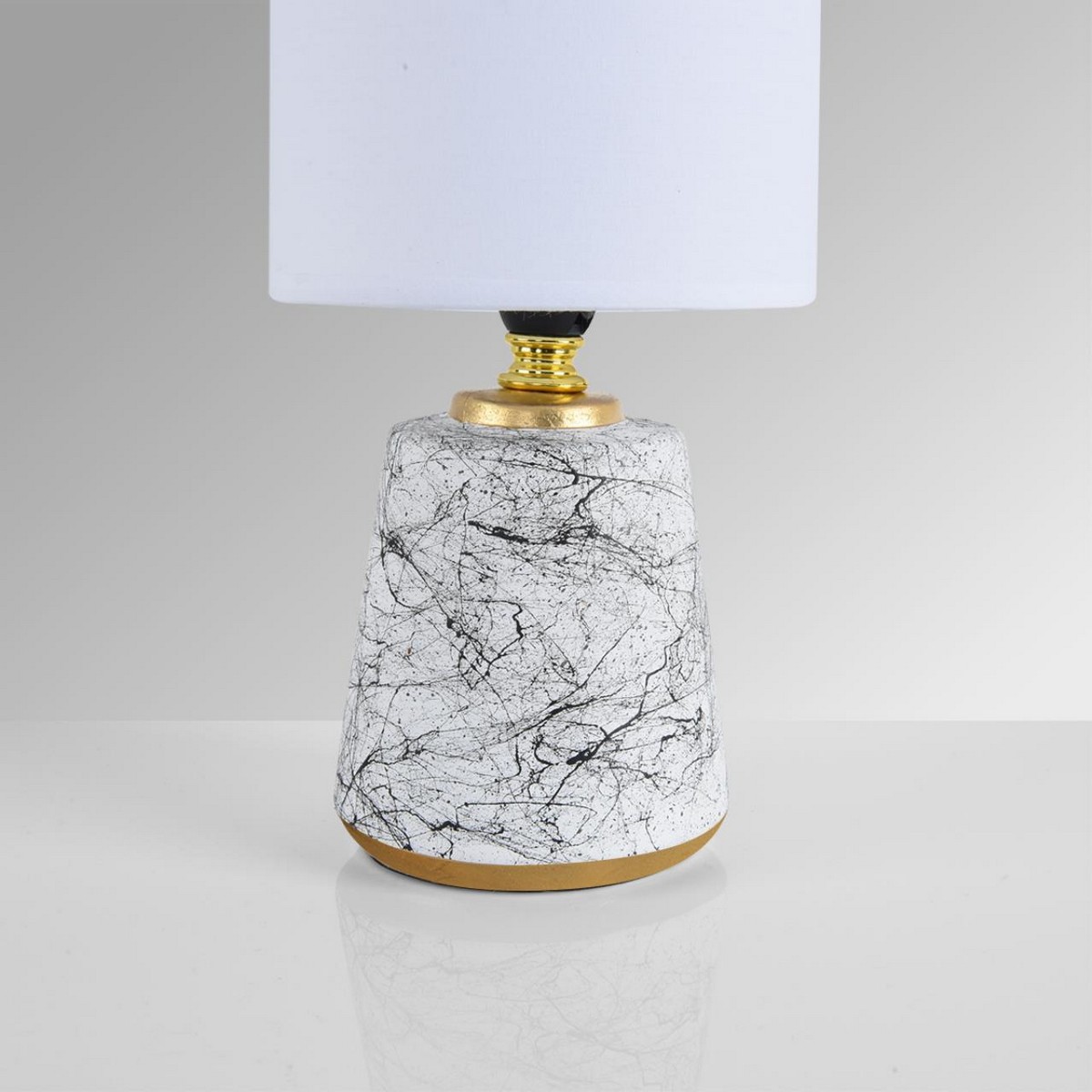 Настольные лампы Настольная лампа LUMION 8169/1T GIATA 