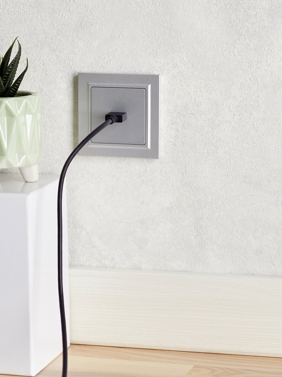 IEK Brite Алюминий Розетка IEK BRITE HDMI РHDMI-0-БрА алюминий BR-H10-K47