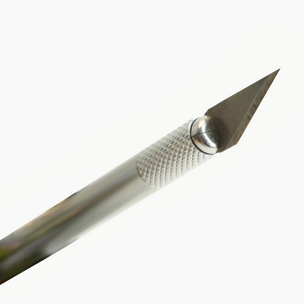 Нож макетный, 5 доп. лезвий, алюминий, STEKKER KMU-40-S 50196 фото