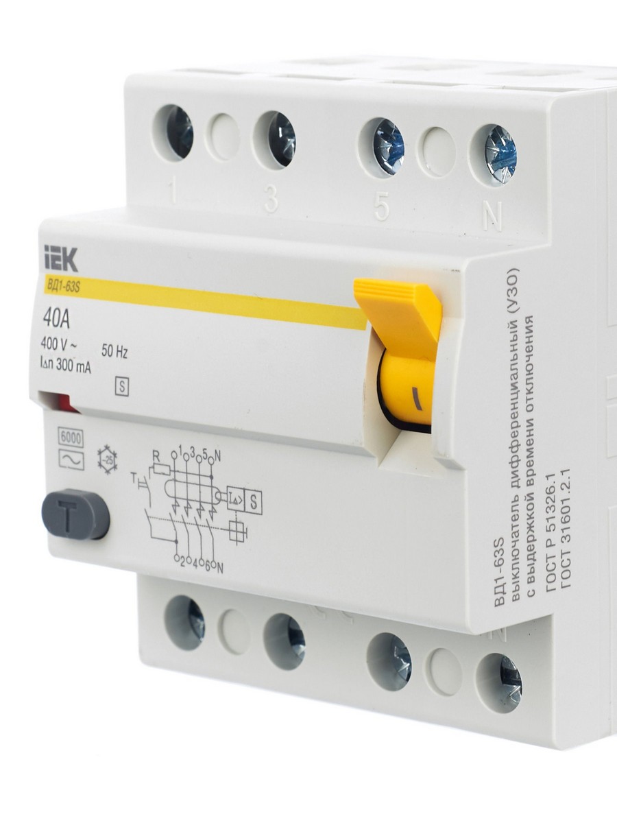 IEK Выключатель дифференциальный IEK KARAT ВД1-63S 4Р 40А 300мА MDV12-4-040-300 