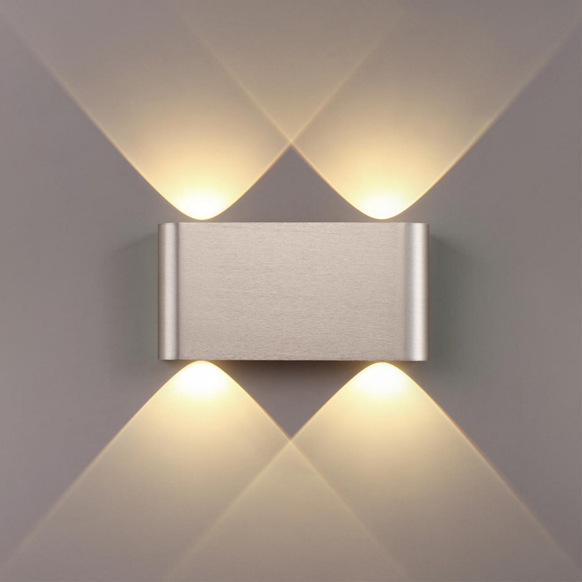 Накладные светодиодные светильники Настенный светильник ODEON LIGHT 7106/4WL MAGNUM