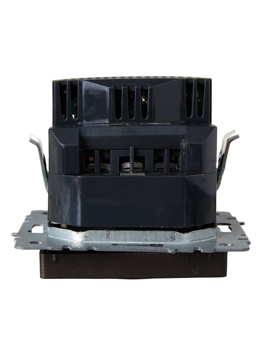 IEK Brite Бронза Розетка IEK BRITE с с/з и шторками 16А с USB A+A 3,1А РЮш10-2-БрТБ бронза BR-R14-16-U21-D31-K45