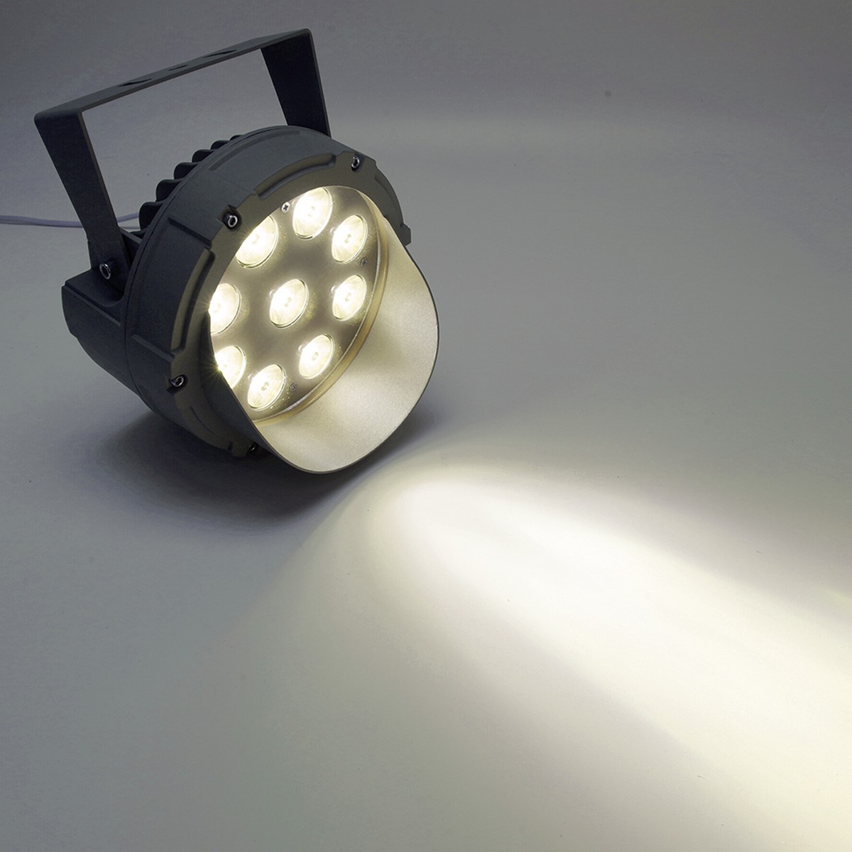 Светодиодные ландшафтные светильники Светодиодный светильник Feron ландшафтно-архитектурный LL-701 18W 2700K IP65 51785 