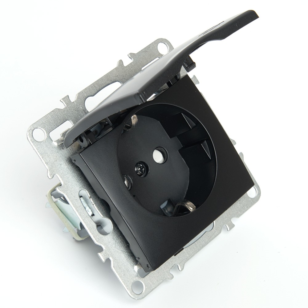 Эрна - Розетки и выключатели Stekker Розетка 1-местная с/з с крышкой STEKKER PST16-9112-03 16А с защ. шторкой Эрна черный 49156