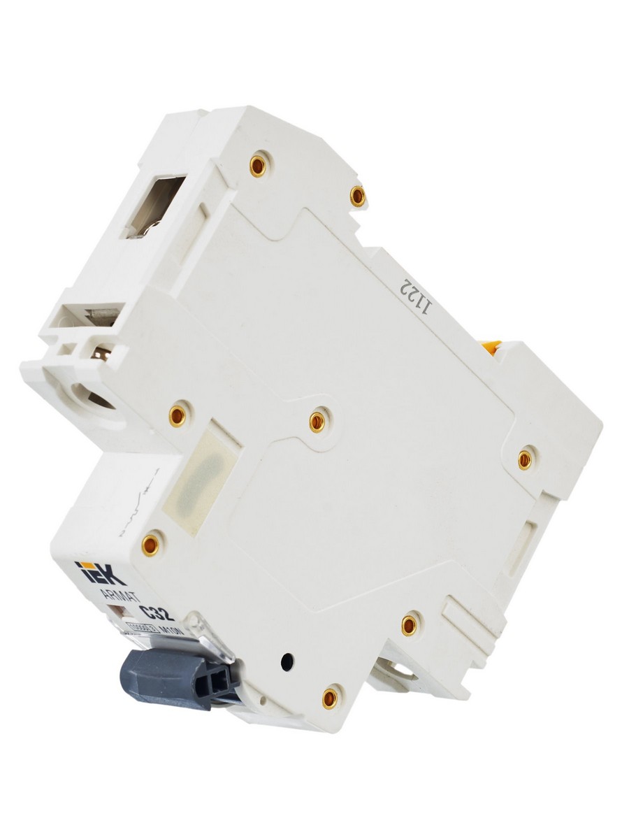 1 полюсные (однополюсные) Автоматический выключатель IEK ARMAT M10N 1P C 32А AR-M10N-1-C032 