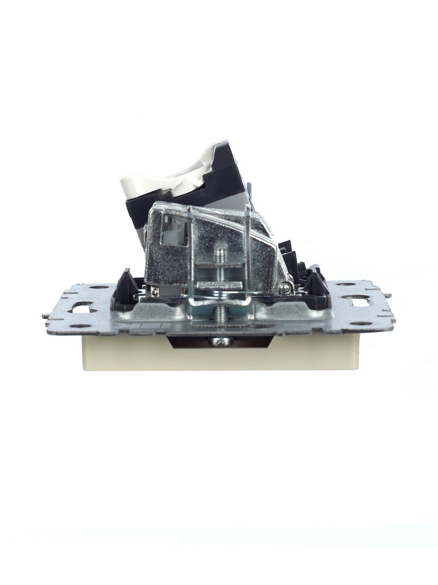 IEK Brite Бежевый Розетка IEK BRITE двойная TV+RJ45 кат.5E РТВ/РК12-БрКр бежевый BR-AK20-1-K10