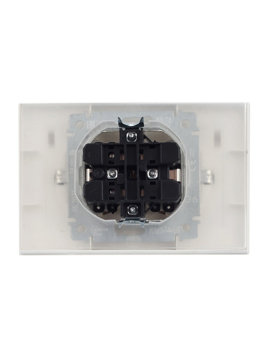 Розетка IEK BRITE 2-ая с/з с шторками и крышкой 16А в сборе IP44 РСбш12-3-44-БрЖ жемчуг BR-R26-16-44