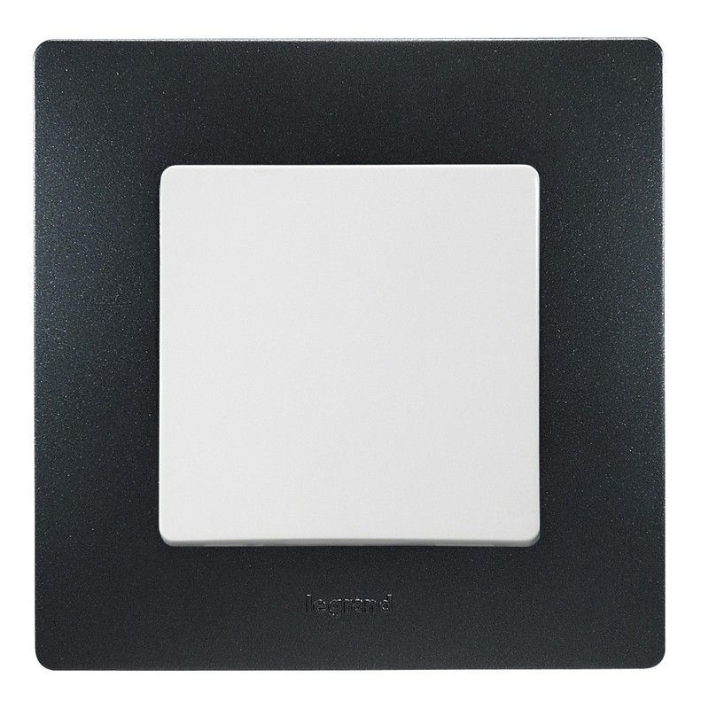 Legrand Etika Антрацит Рамка Legrand Etika антрацит 1-ая 672581