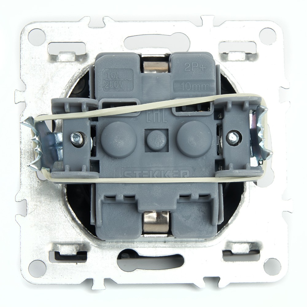 Эрна - Розетки и выключатели Stekker Розетка 1-местная c/з STEKKER PST16-9110-03 16А с защ. шторкой Эрна черный 49154