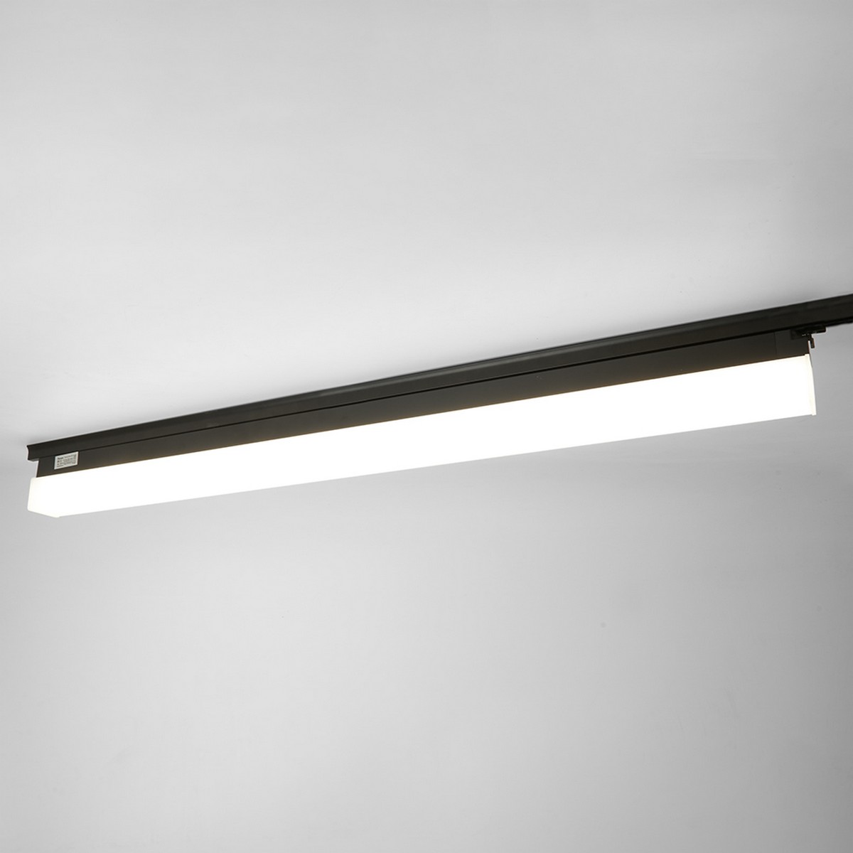 Трековые светодиодные светильники Светодиодный светильник Feron AL120 трековый однофазный на шинопровод 60W 6500K 160 градусов черный 48573 