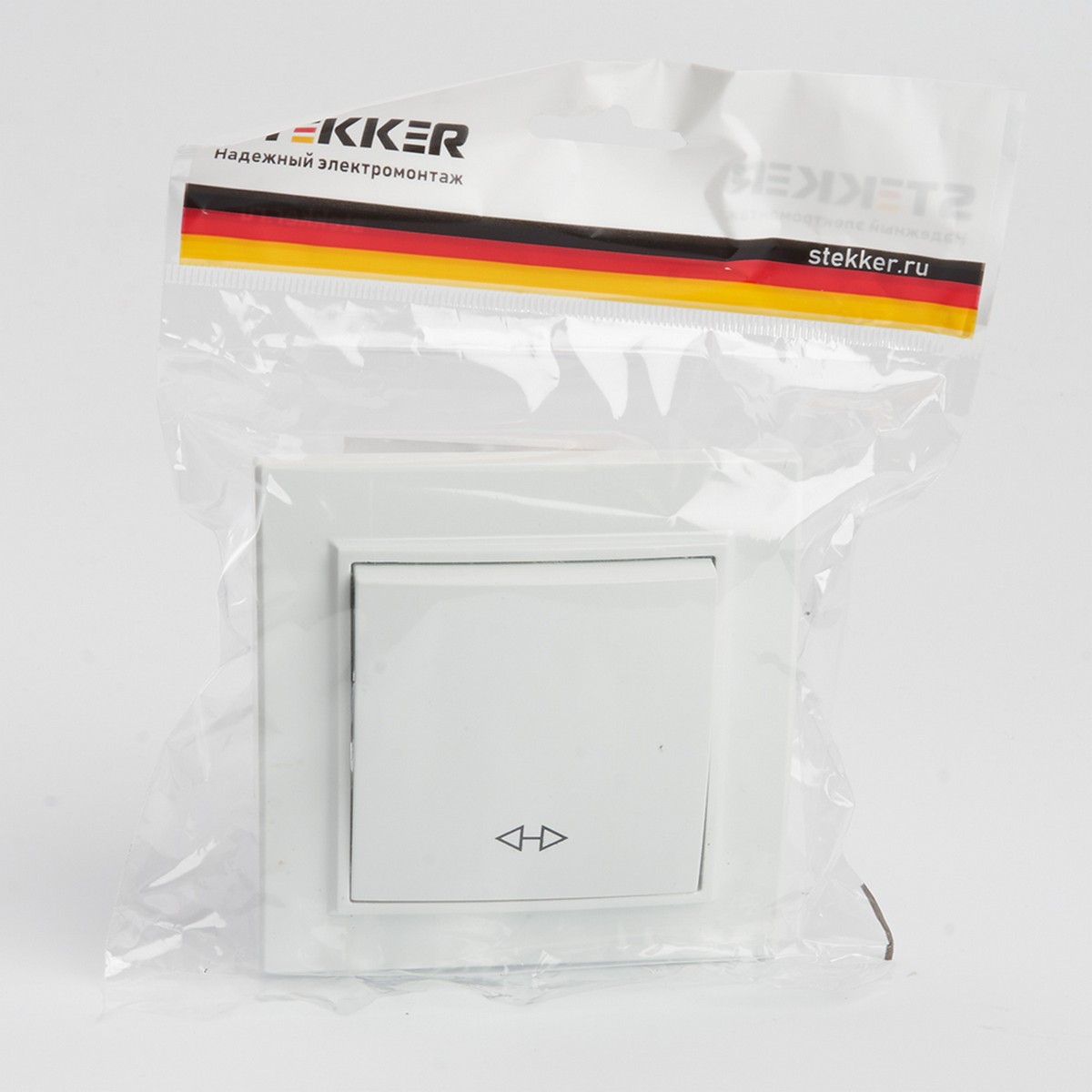 Эрна - Розетки и выключатели Stekker Переключатель перекрестный 1-клавишный STEKKER PSW10-9009-01 10А Эрна белый с рамкой 39925