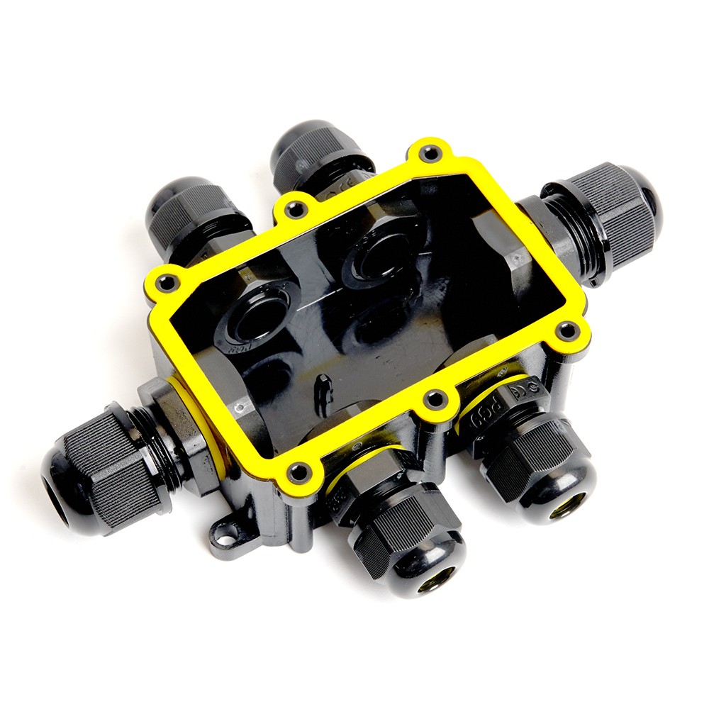 Коробка распределительная Feron LD526 водонепроницаемая на 6 выходов, 450V, 140х100х36, черный 49124