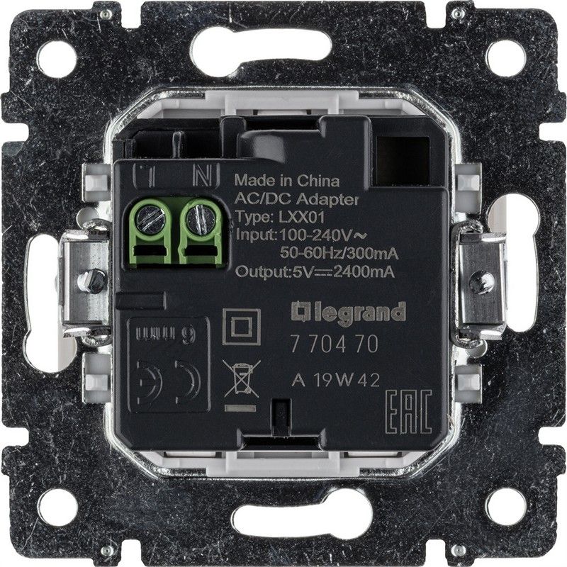 Legrand Valena Classic Белый Розетка USB 2-ая  Legrand Valena белый 770470