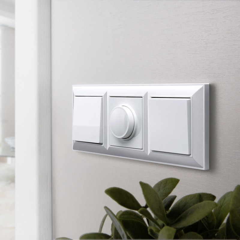 Рамки Werkel Fiore Рамка Werkel Fiore на 3 поста (белый) W0032201