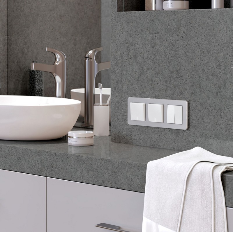 Рамки Werkel Platinum Рамка Werkel на 3 поста Platinum алюминий W0032606