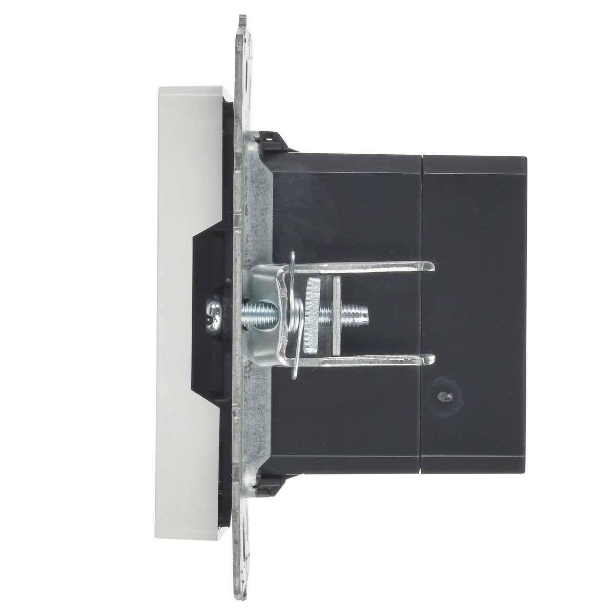 IEK Brite Белый Розетка IEK BRITE USB A+C 18Вт РЮ11-1-БрБ белый BR-U22-018-K01