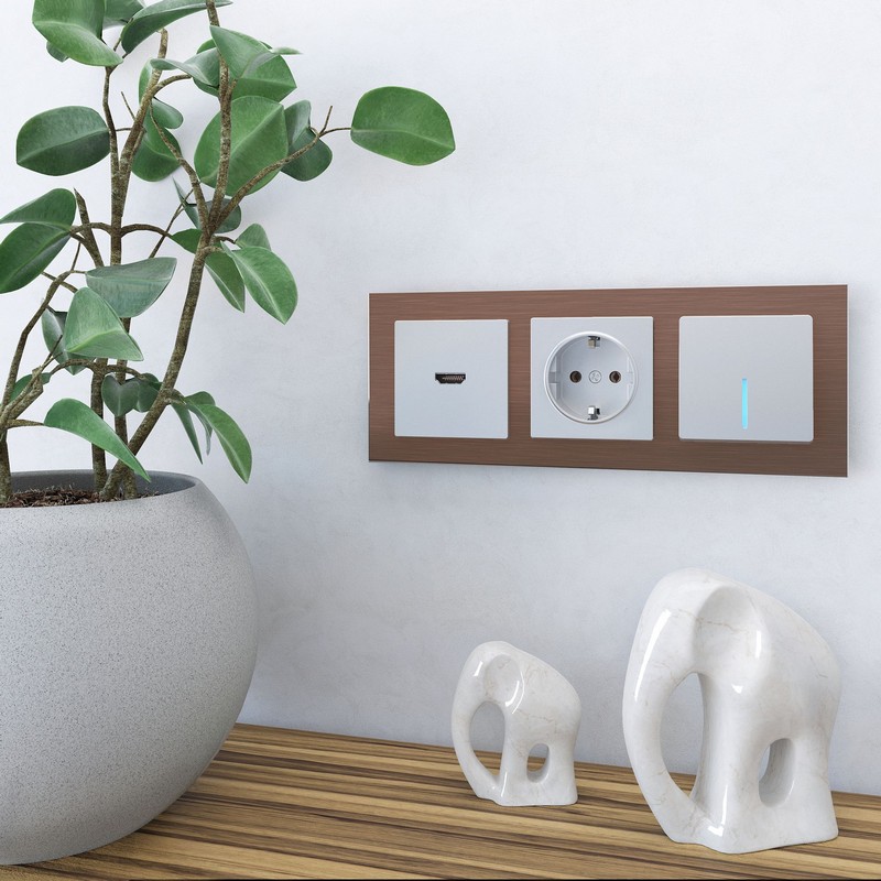 Рамки Werkel Aluminium Рамка Werkel Aluminium на 3 поста (коричневый алюминий) W0031714