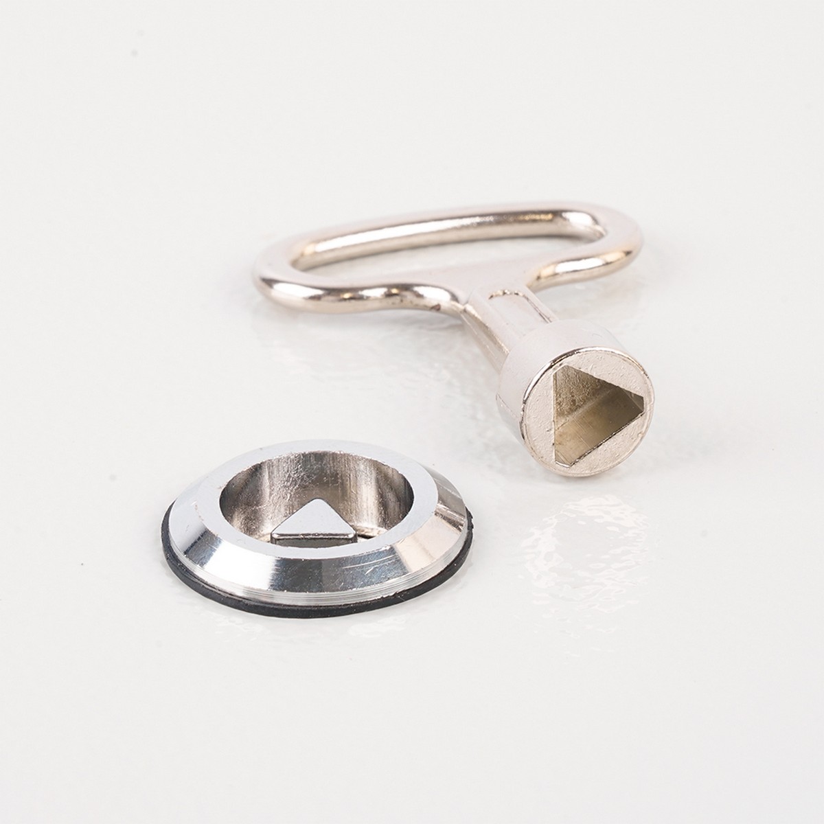 Металлические щиты и корпуса Шкаф навесной STEKKER EBX60-1/36-54 IP54 36 модулей сталь ArcaMetal 50540 