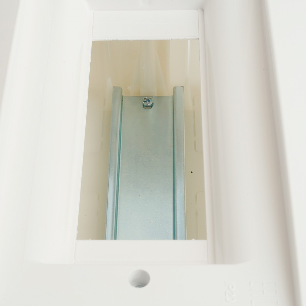 Пластиковые боксы и щиты Stekker Бокс встраиваемый STEKKER EBX50-2/08-20 8 модулей белый пластик серия Standart 49636