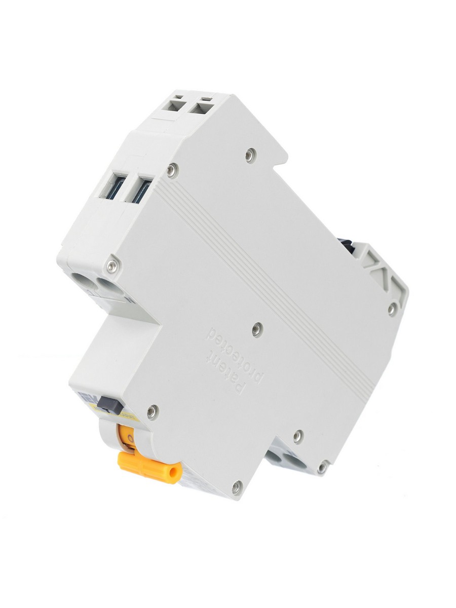 IEK Дифференциальный автоматический выключатель IEK KARAT АВДТ32ML тип A С16 30мА MVD12-1-016-C-030-A 