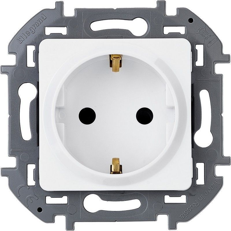 Legrand Inspiria Белый Розетка Legrand INSPIRIA Белый с заземлением 16 А 250 В 673720
