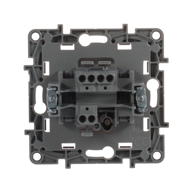 Legrand Etika Белый Переключатель Legrand Etika белый 1-клавишный 10А, винт. клем. 672205