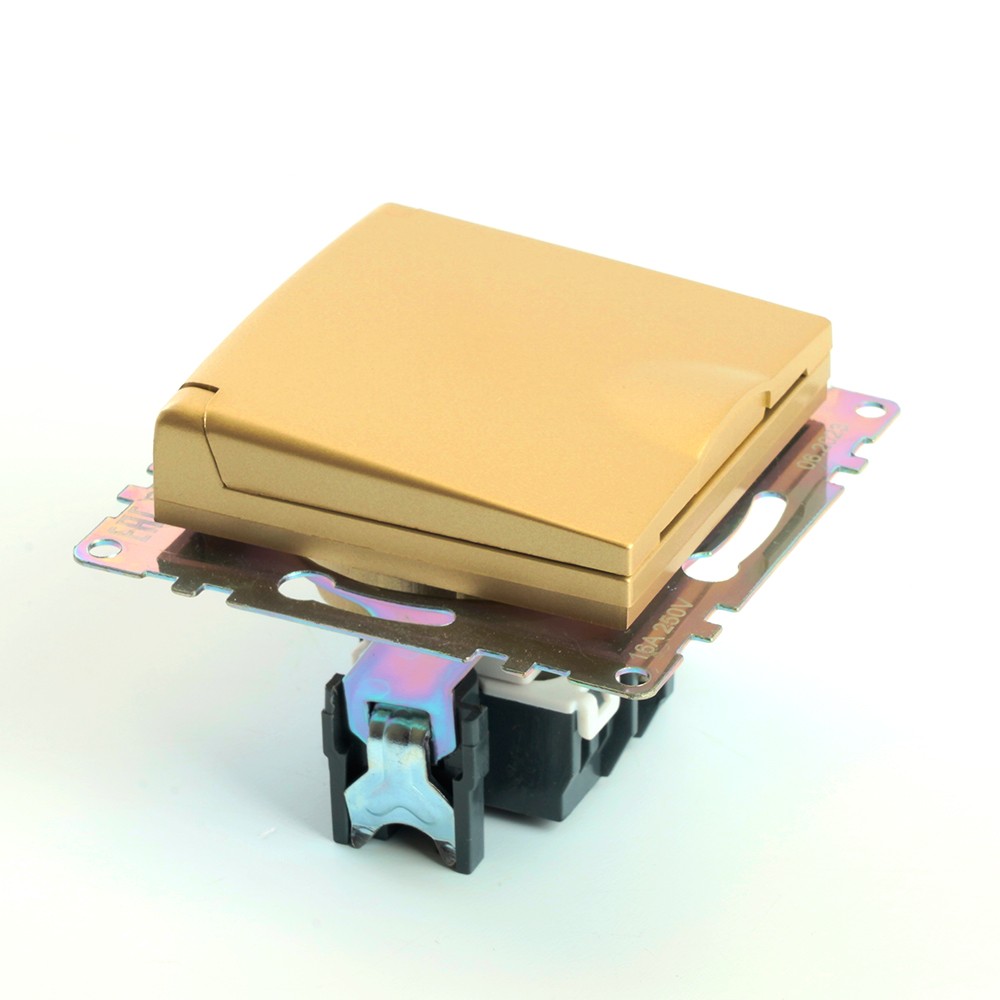 Катрин - Розетки и выключатели Stekker Розетка 1-местная с/з с крышкой STEKKER GLS16-7112-08 16А с защ. шторкой Катрин золото 49222