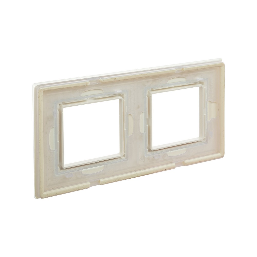 DKC Avanti Рамки Рамка DKC Avanti из натурального стекла светло-зеленая 2 поста (4 мод.) 4406824