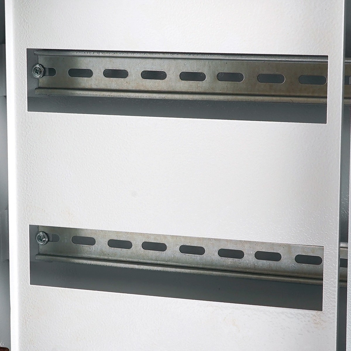 Металлические щиты и корпуса Шкаф навесной STEKKER EBX60-1/24-31 IP31 24 модуля сталь ArcaMetal 50532 