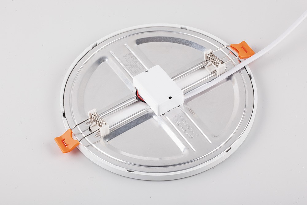 Встраиваемые светодиодные светильники Светодиодный светильник Feron AL508 встраиваемый с регул. диам. (до 90мм) 6W 2700K белый 41564 