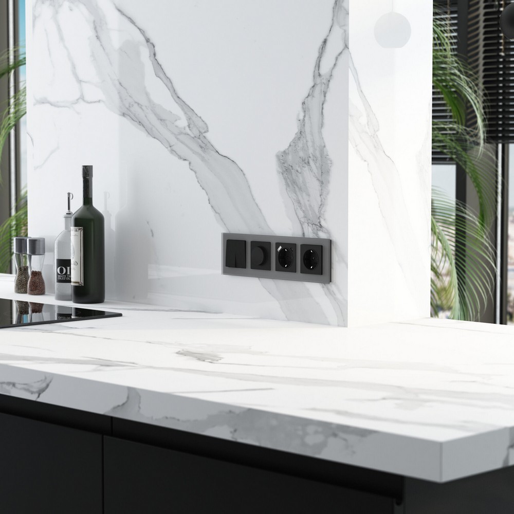 Рамки Werkel Senso Рамка Werkel на 4 поста Senso (серебряный, стекло soft-touch) W00431060