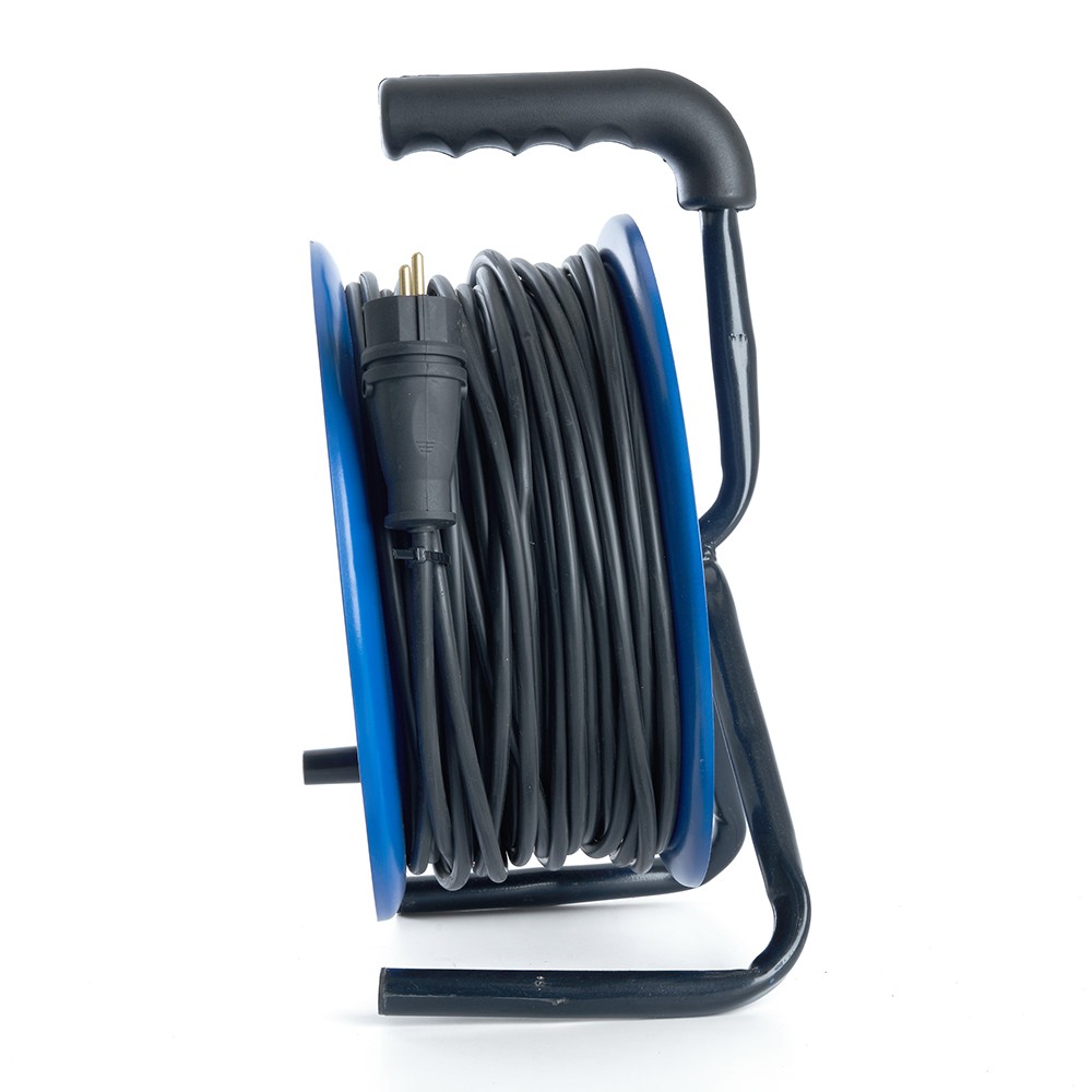 Колодки и удлинители, тройники Удлинитель на металлической катушке с/з 4-местный Stekker, PRF02-41-20, 20м, 3*2,5, серия Professional, синий 39784 