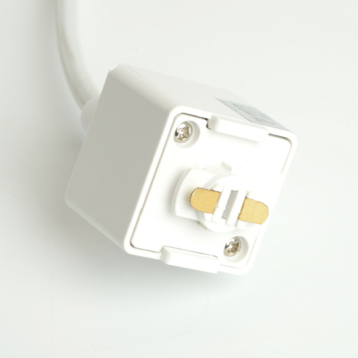 Трековые светодиодные светильники Светильник Feron AL196 трековый однофазный на шинопровод под лампу на подвесе GU10 белый 48556 