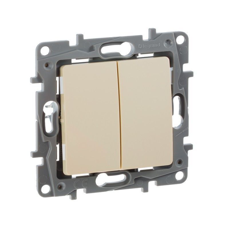 Legrand Etika Слоновая кость Переключатель Legrand Etika слоновая кость 2-клавишный, 10А, авт. клем 672312