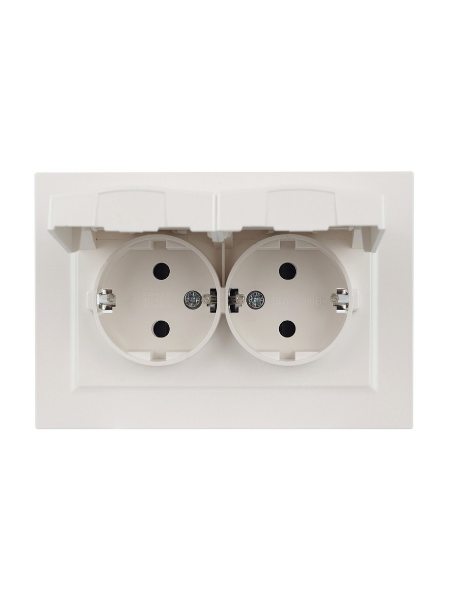 Розетка IEK BRITE 2-ая с/з с шторками и крышкой 16А в сборе IP44 РСбш12-3-44-БрЖ жемчуг BR-R26-16-44
