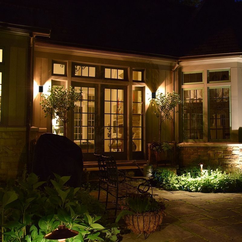 Уличные настенные светильники Светильник уличный светодиодный Feron DH011 5W 350Lm 4000K черный 11865 