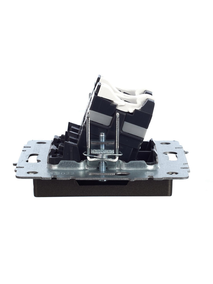 IEK Brite Бронза Розетка IEK BRITE компьютерная двойная RJ45 кат.5E РК10-2-БрТБ темная бронза BR-K20-1-K45