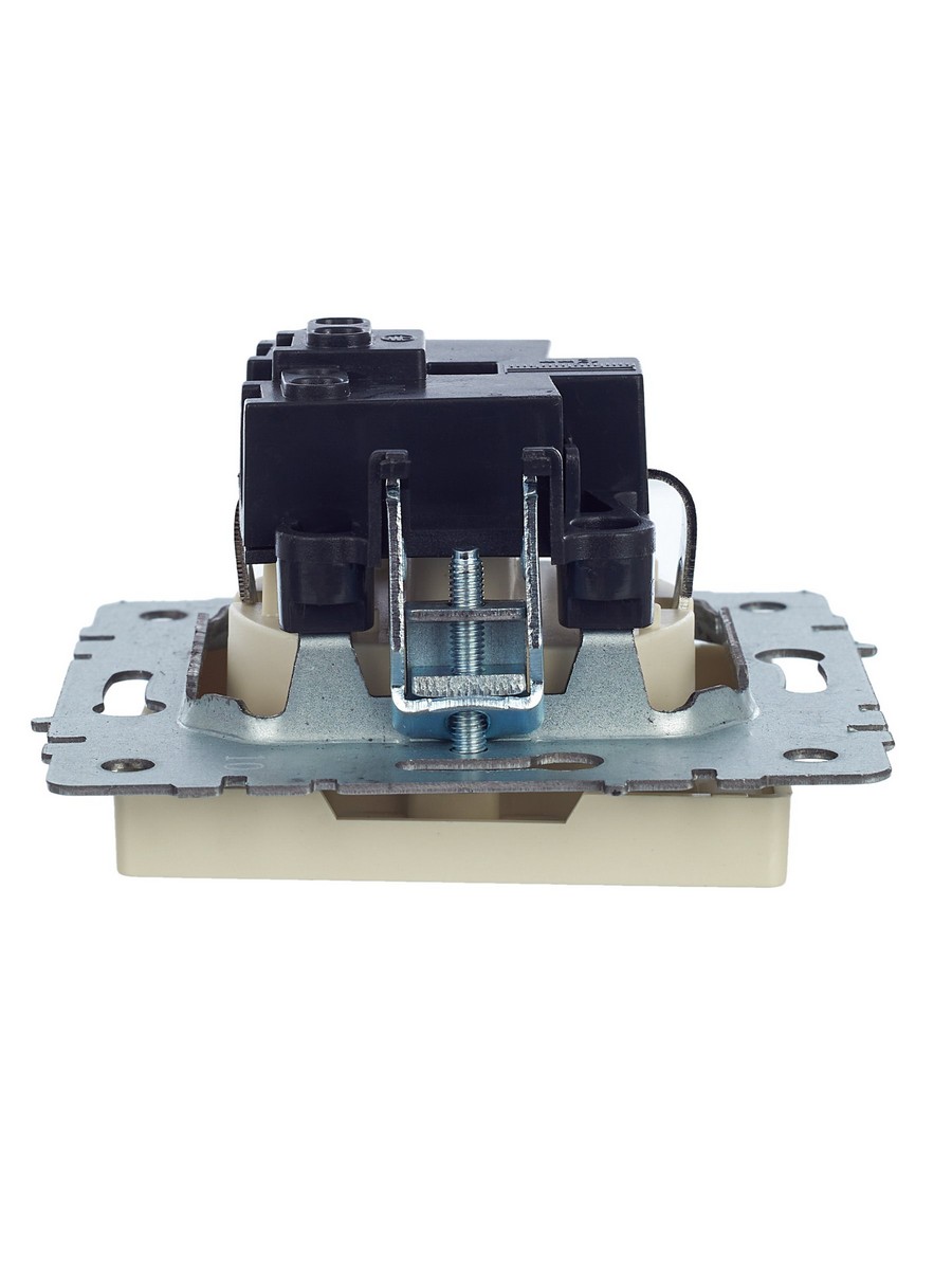 IEK Brite Бежевый Розетка IEK BRITE с/з без шторок 16А РС11-1-0-БрКр бежевый BR-R11-16-K10