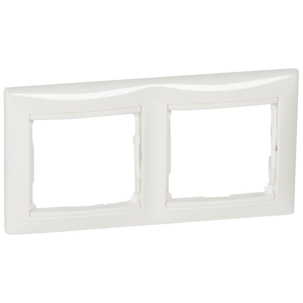 Legrand Valena Classic Белый Рамка Legrand Valena белый 2-ая гориз 774452