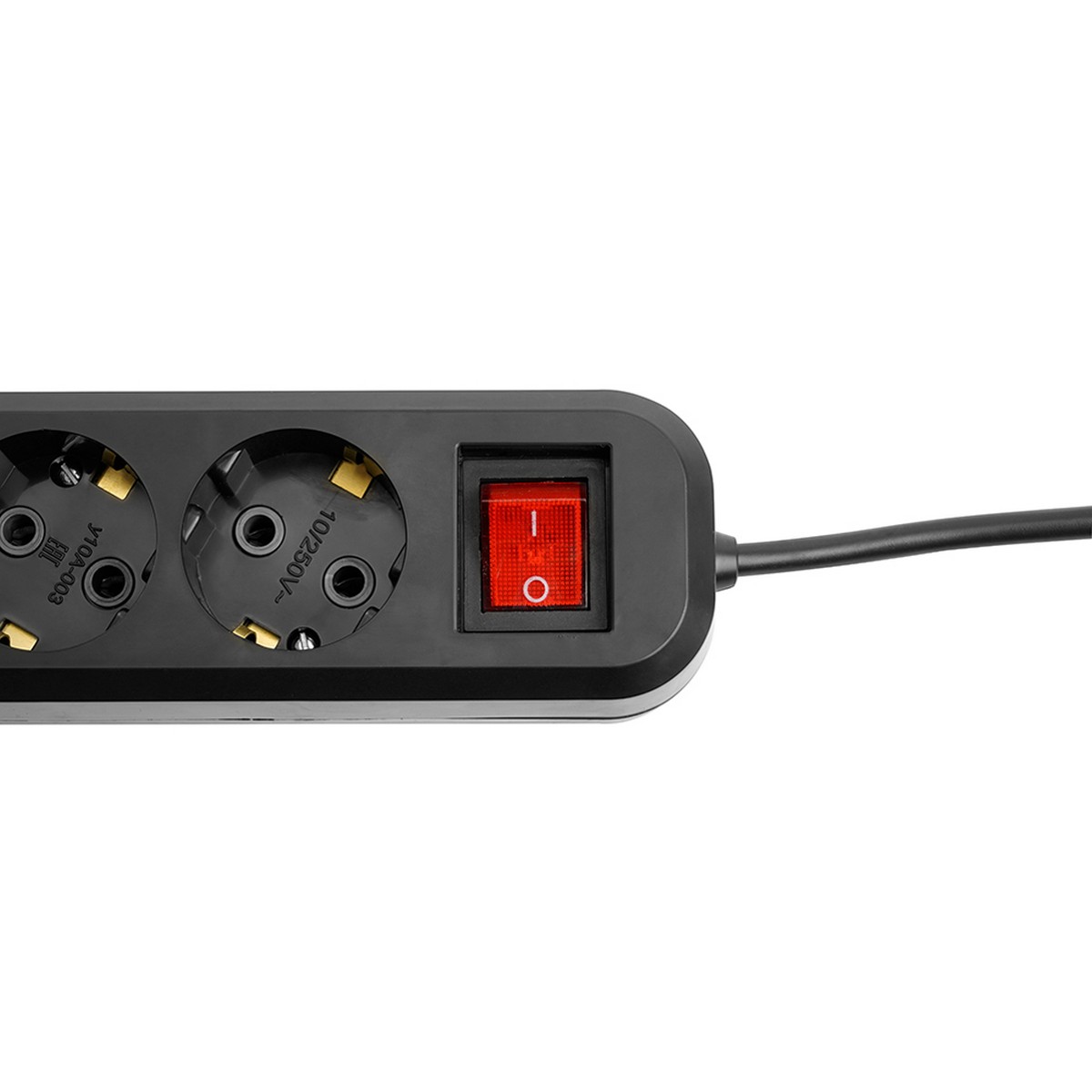 Колодки и удлинители, тройники Удлинитель трехместный с/з с выключателем STEKKER HM03-31-03 3x0,75, 3м, Home (У10А-002), черный 50422 